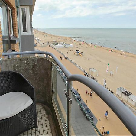 Amazing Apartment In Oostende With House Sea View 외부 사진