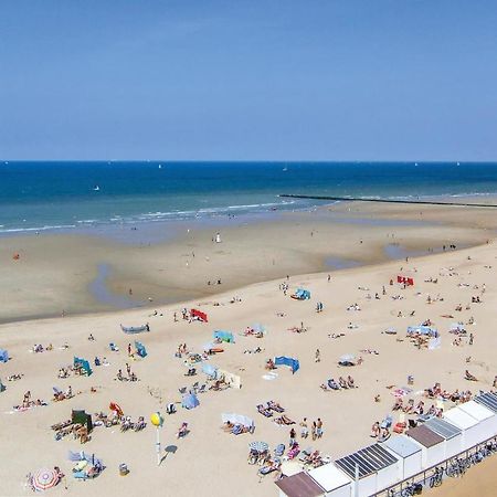 Amazing Apartment In Oostende With House Sea View 외부 사진